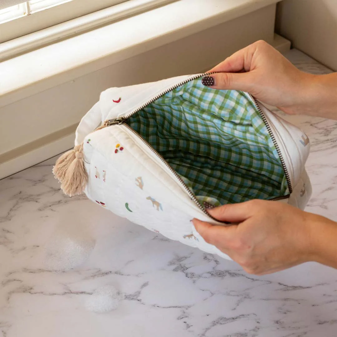 Avery Row Wash Bag - Little Farm - Image 2