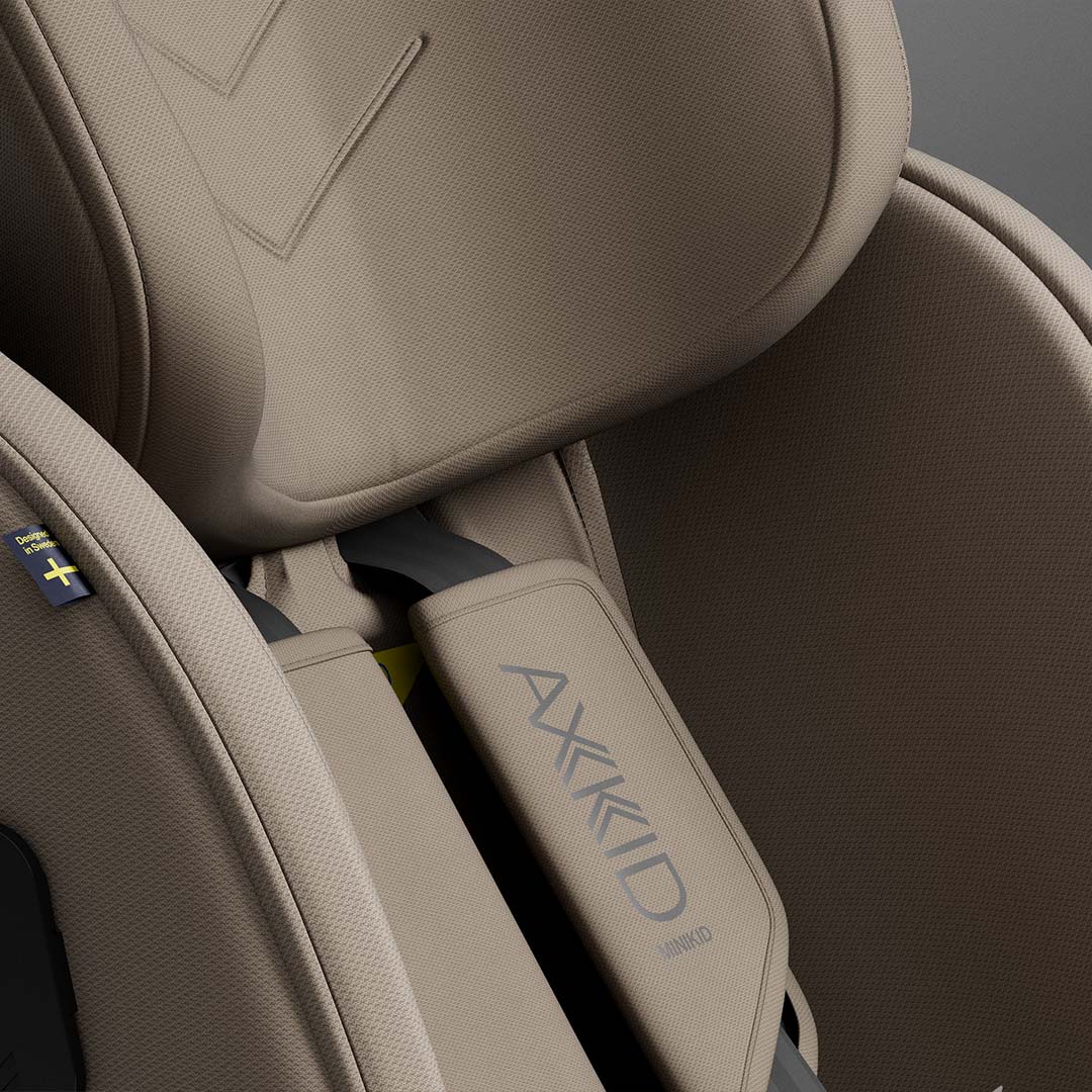Axkid Minikid 4 Max Car Seat - Driftwood Beige - Image 4