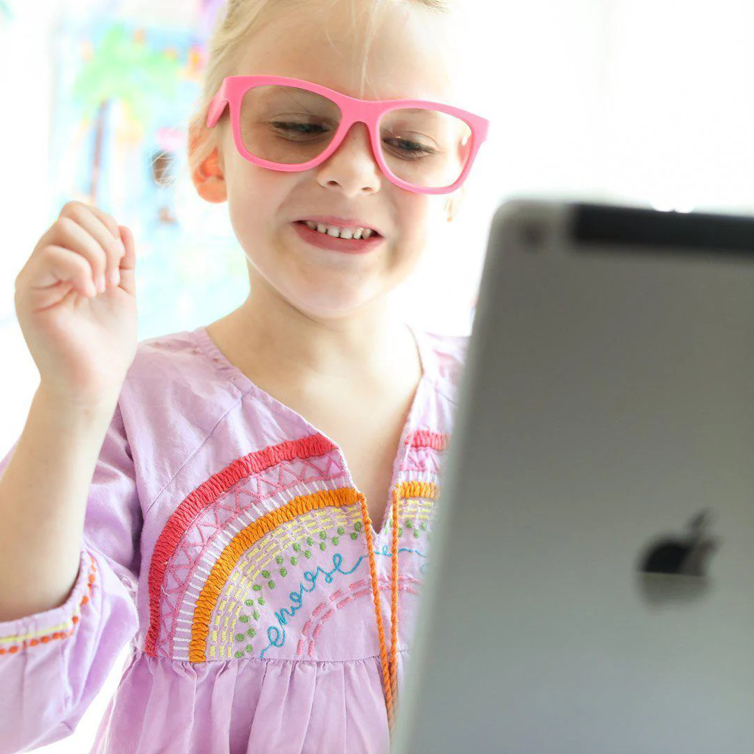 Babiators Blue Light Screen Saver Navigator Glasses - Think Pink - Image 2