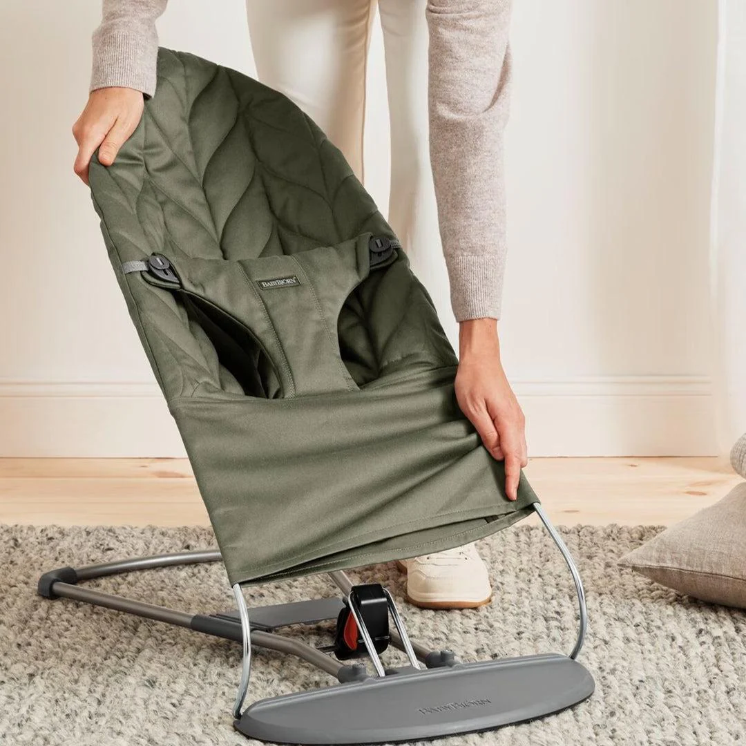 BabyBjörn Bliss Woven Petal Quilt Baby Bouncer - Dark Green - Image 5