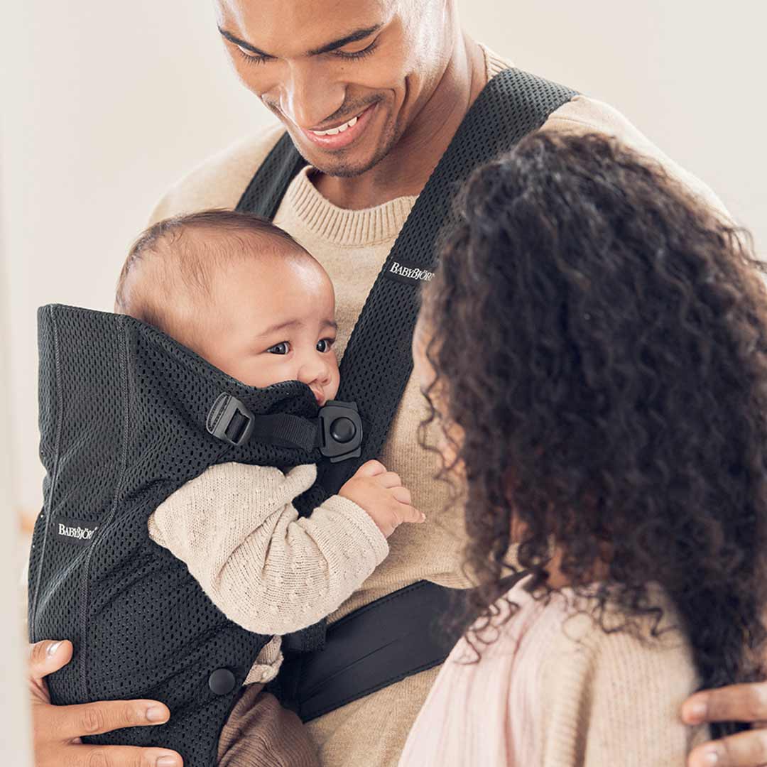 BabyBjorn Mini 3D Mesh Baby Carrier - Black - Image 6