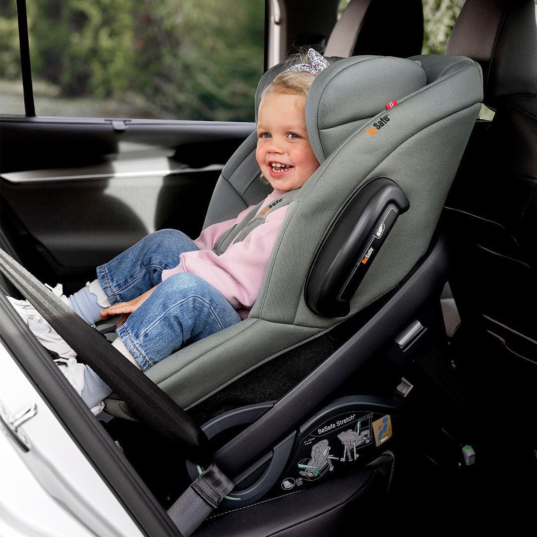 BeSafe Stretch 2 Car Seat - Fresh Black Cab - Image 4