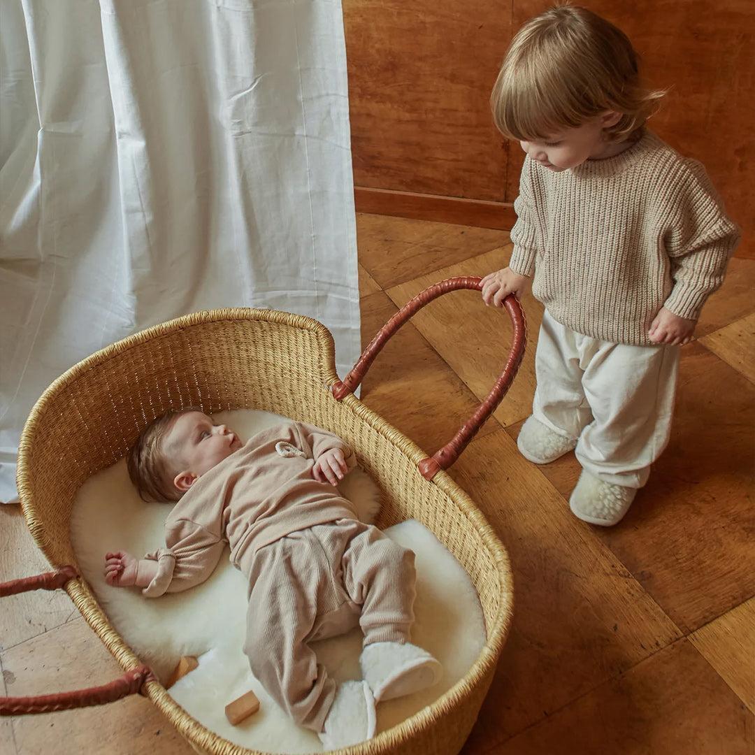 BINIBAMBA Sheepskin Snuggler - Chalk - Image 5