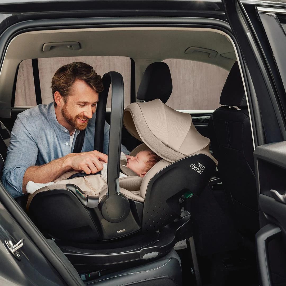Britax Römer Baby-Safe Pro Car Seat - Teak - Image 4