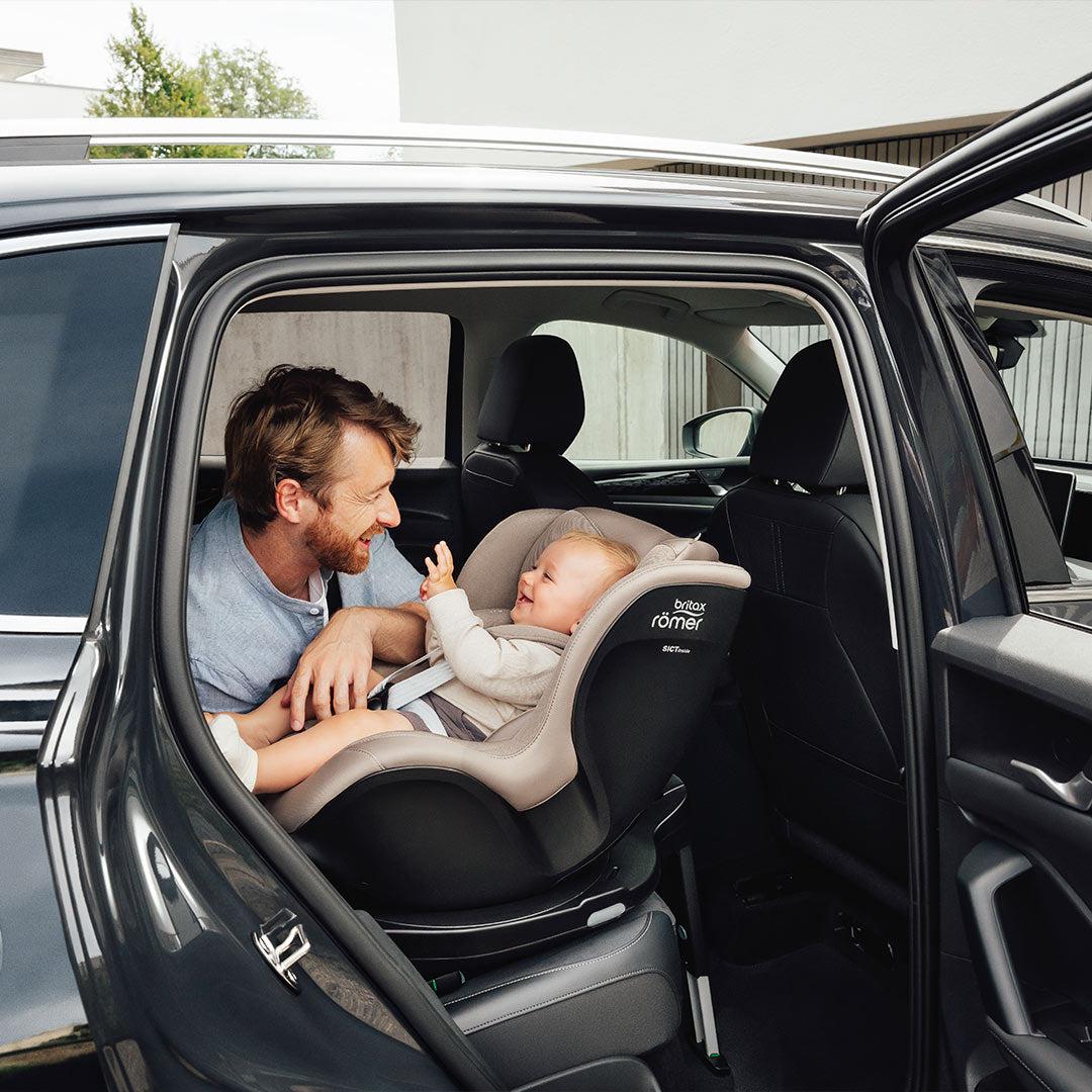 Britax Römer Dualfix Pro M 360 Car Seat - Linen Grey - Lux - Image 4