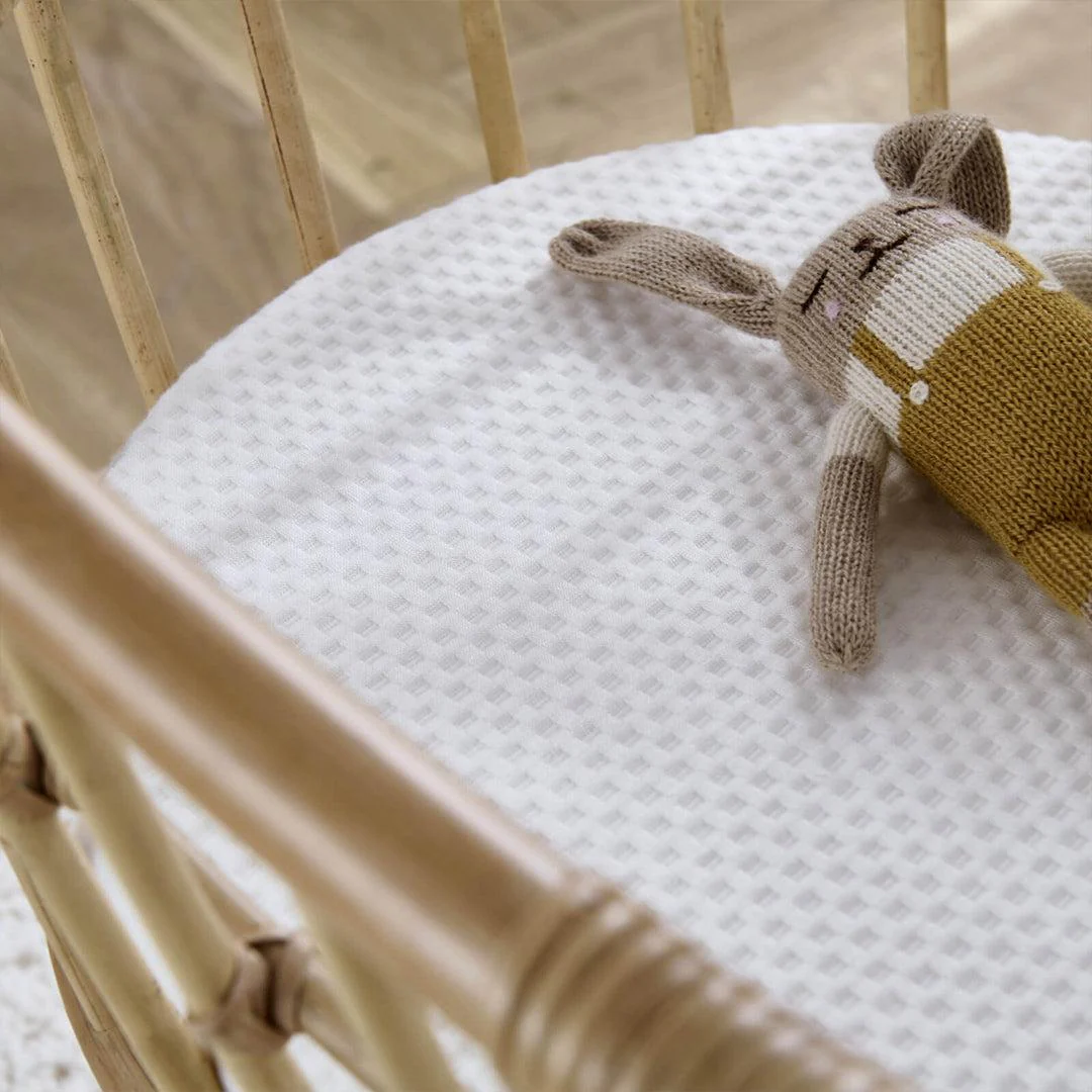 CuddleCo Aria Wave Crib - Rattan - Image 5