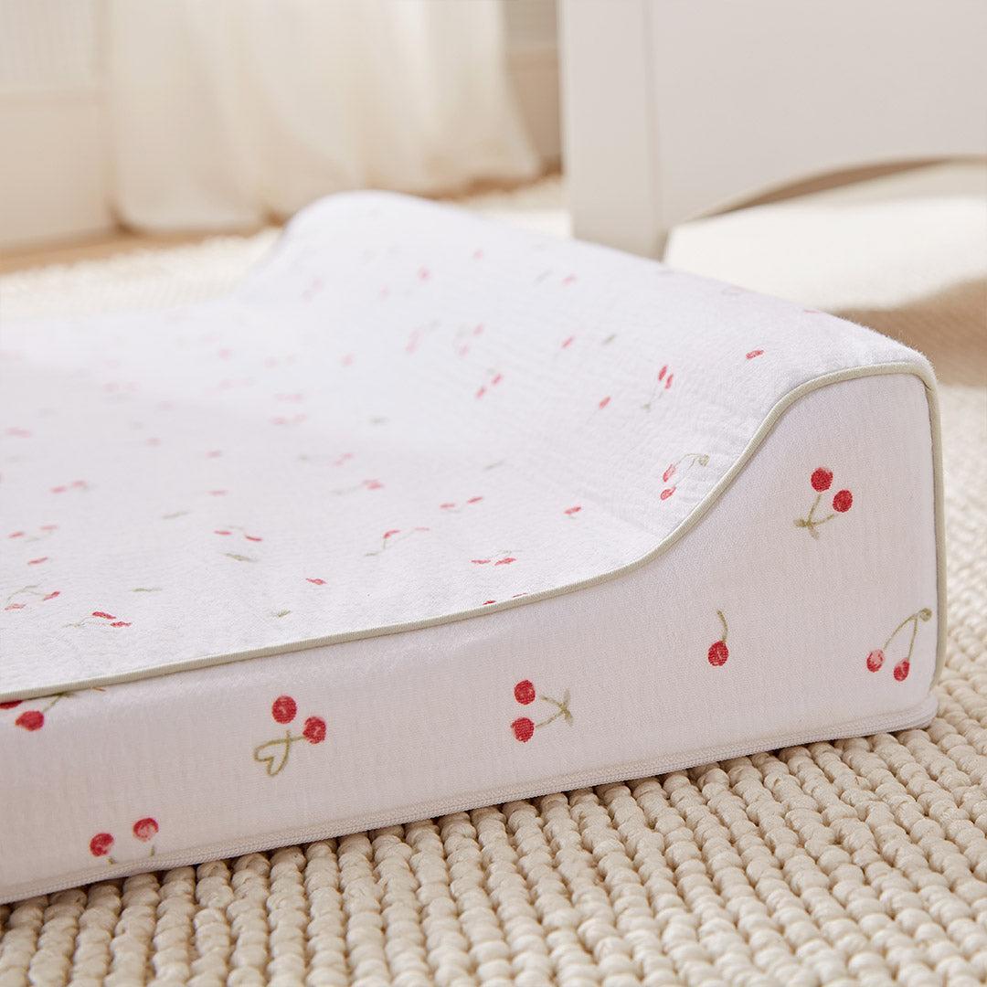 CuddleCo Wedge Changing Mat - Ditsy Cherry - Image 3