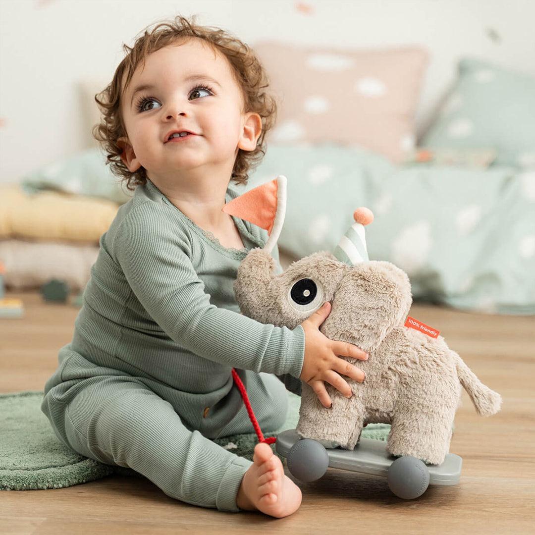 Done by Deer Pull Along 2-in-1 Toy - Elphee Sand - Image 3