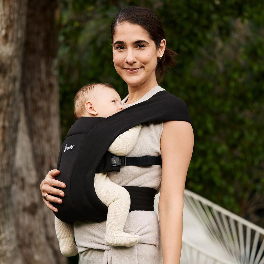 Ergobaby Embrace Newborn Carrier - Pure Black - Image 9