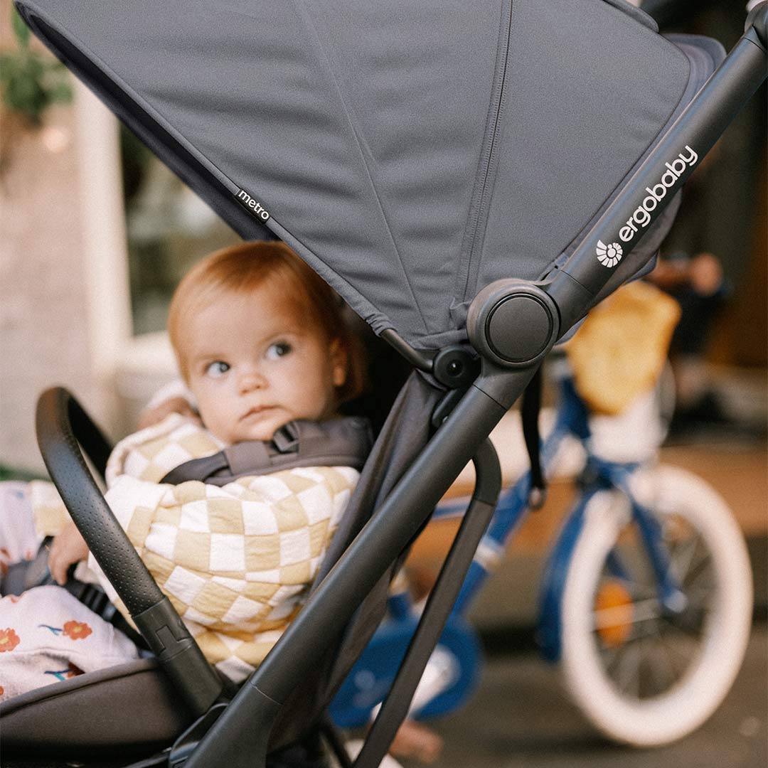 Ergobaby Metro 3 Compact Stroller - Graphite Grey - Image 7