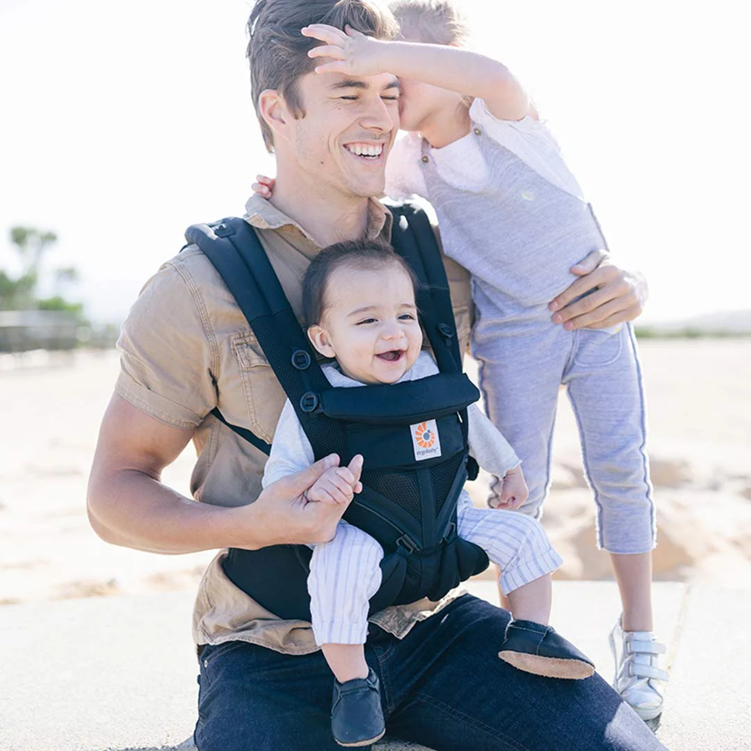 Ergobaby Omni Classic Cool Air Mesh Carrier - Onyx Black - Image 15