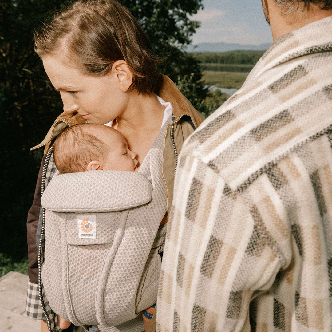 Ergobaby Omni Deluxe Mesh - Pearl Grey - Image 6