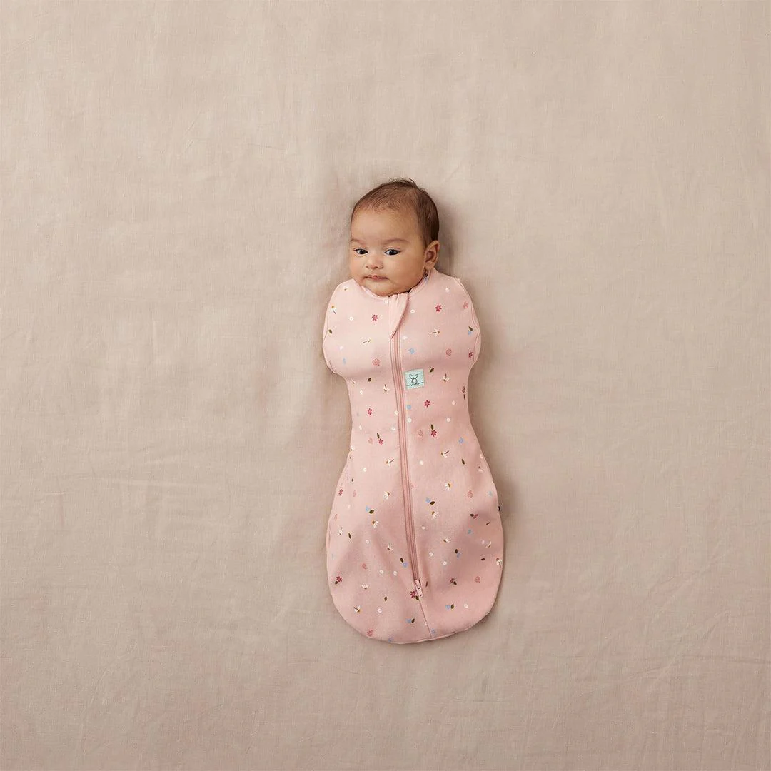 ergoPouch Organic Summer Cocoon Swaddle Sleeping Bag - 0.2 Tog - Pink Daisies - Image 7