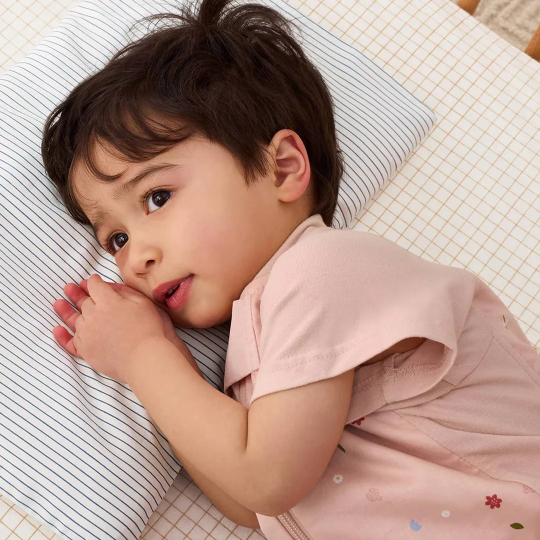 ergoPouch - Organic Toddler Pillow & Case - 0.3 TOG  - Midnight Stripe - Image 6