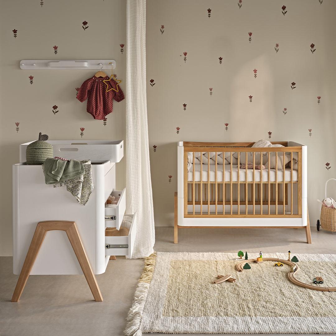 Gaia Baby Hera Dresser 'Studio Edit' - White / Oak - Image 2
