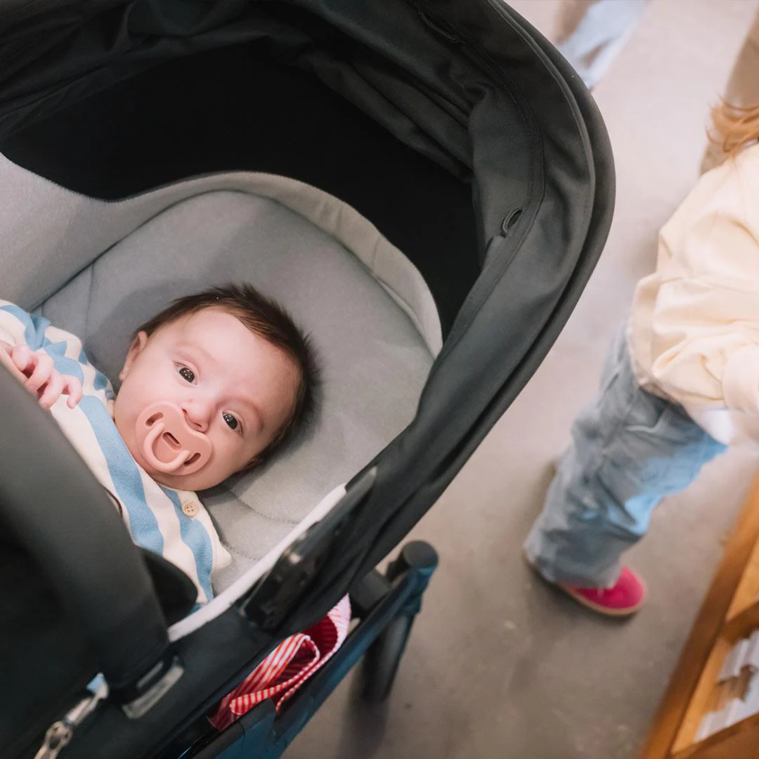 Joolz Hub2 Carrycot - Forest Green - Image 2