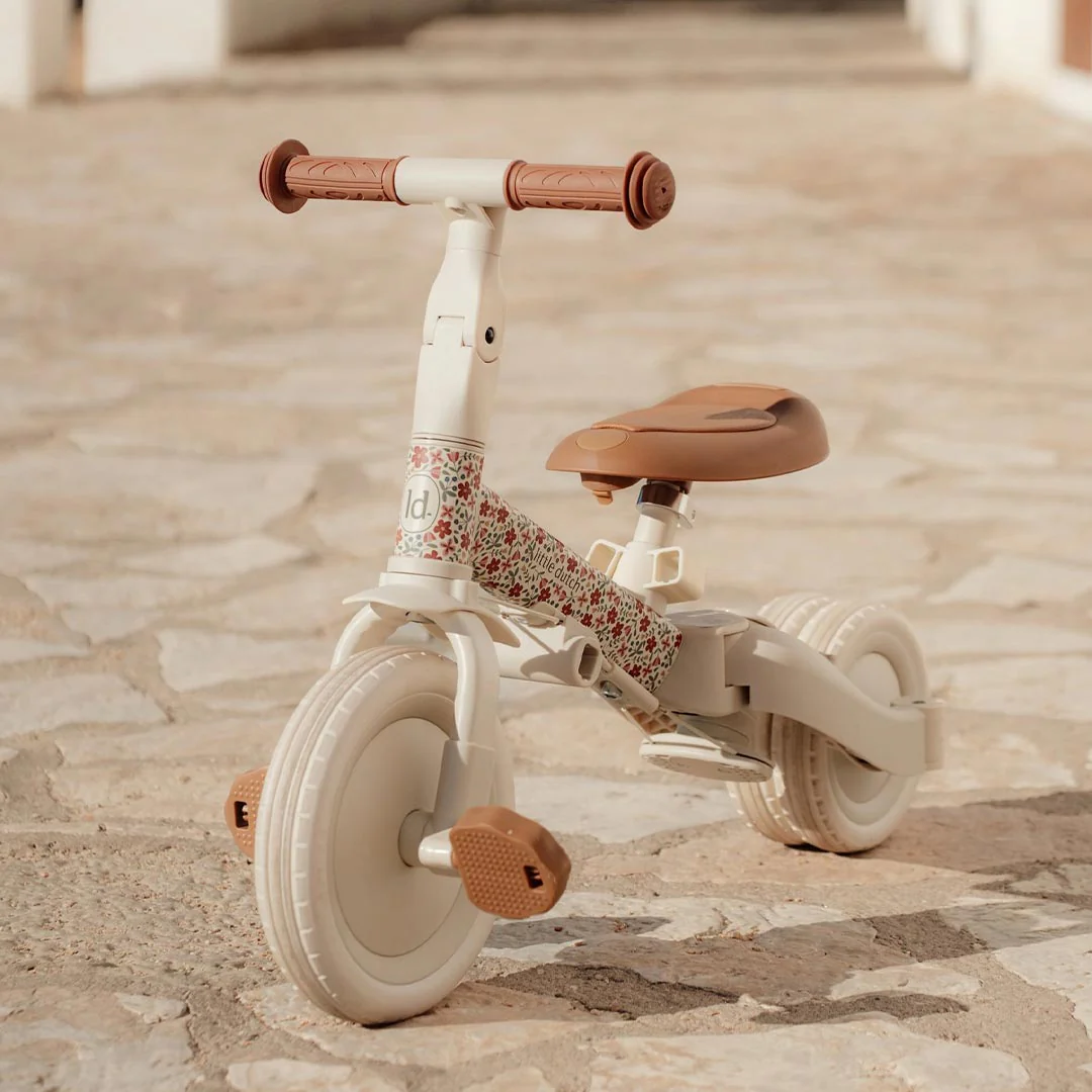 Little Dutch 4 in 1 Tricycle - Off White - Image 5