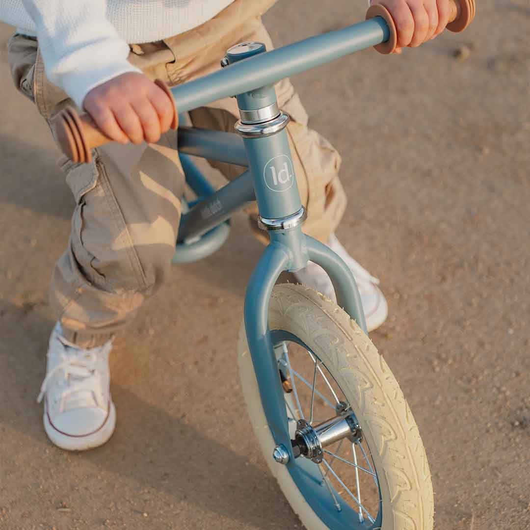 Little Dutch Balance Bike - Blue - Image 6