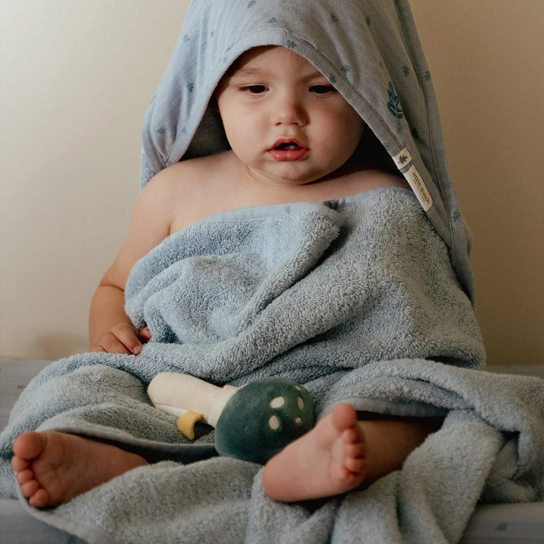 Little Dutch Hooded Towel - Pure Denim Blue - Image 2