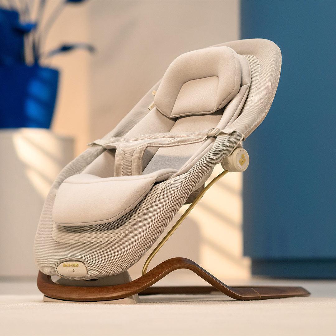 Maxi-Cosi Dove Pro Baby Bouncer - Elegance Beige - Image 2