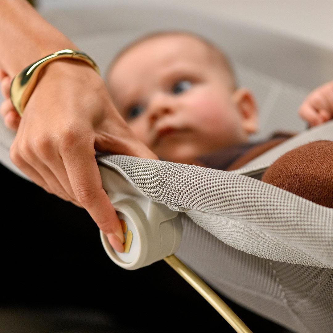 Maxi-Cosi Dove Pro Baby Bouncer - Elegance Bronze - Image 2