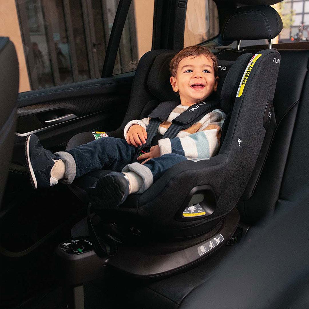 Nuna PRUU Car Seat - Caviar - Image 4