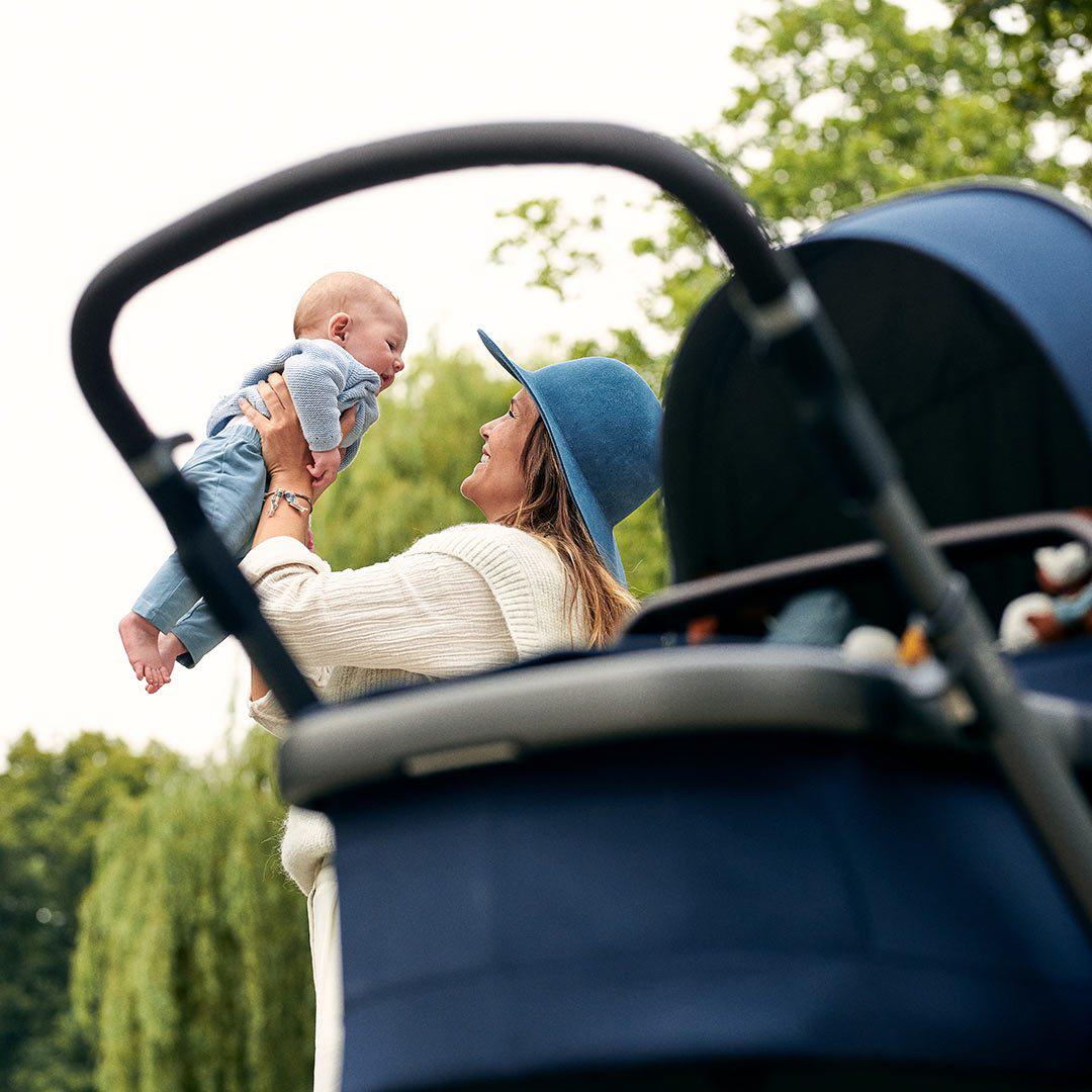 Outlet - Joolz Day+ Complete Pushchair - Navy Blue - Image 9