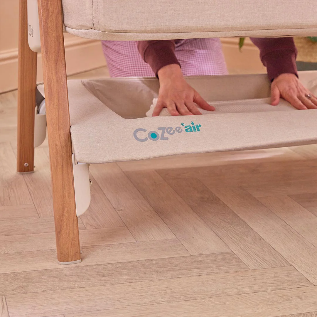 Outlet - Tutti Bambini CoZee Air Bedside Crib - Scandinavian Walnut/Ecru - Image 6
