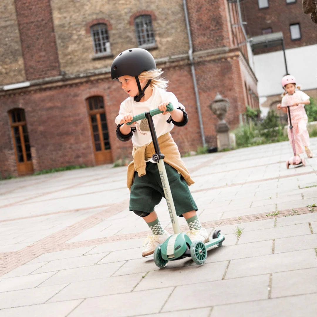 Scoot and Ride Highway Kick 3S - Forest - Image 3