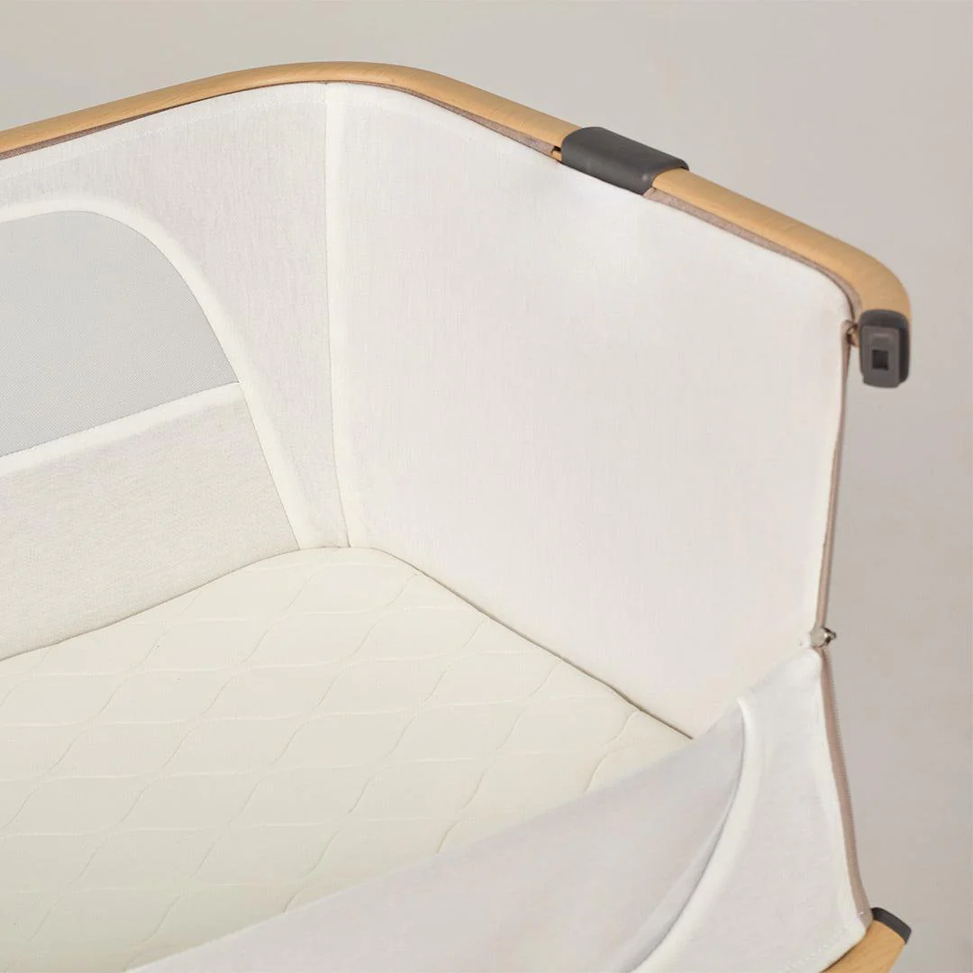 Silver Cross Lunar Bedside Crib - Oatmeal - Image 4