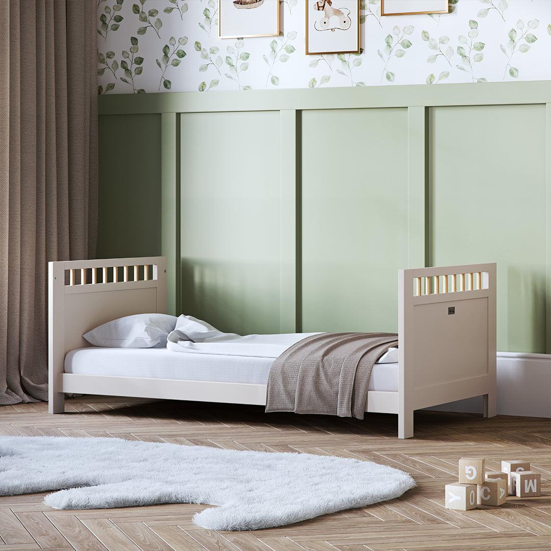 Silver Cross Seville 3 Piece Room Set - Cashmere Oak - Image 8