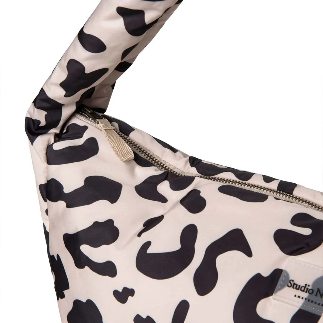Studio Noos Holy Cow Puffy Cross Body Bag - Holy Cow - Image 5