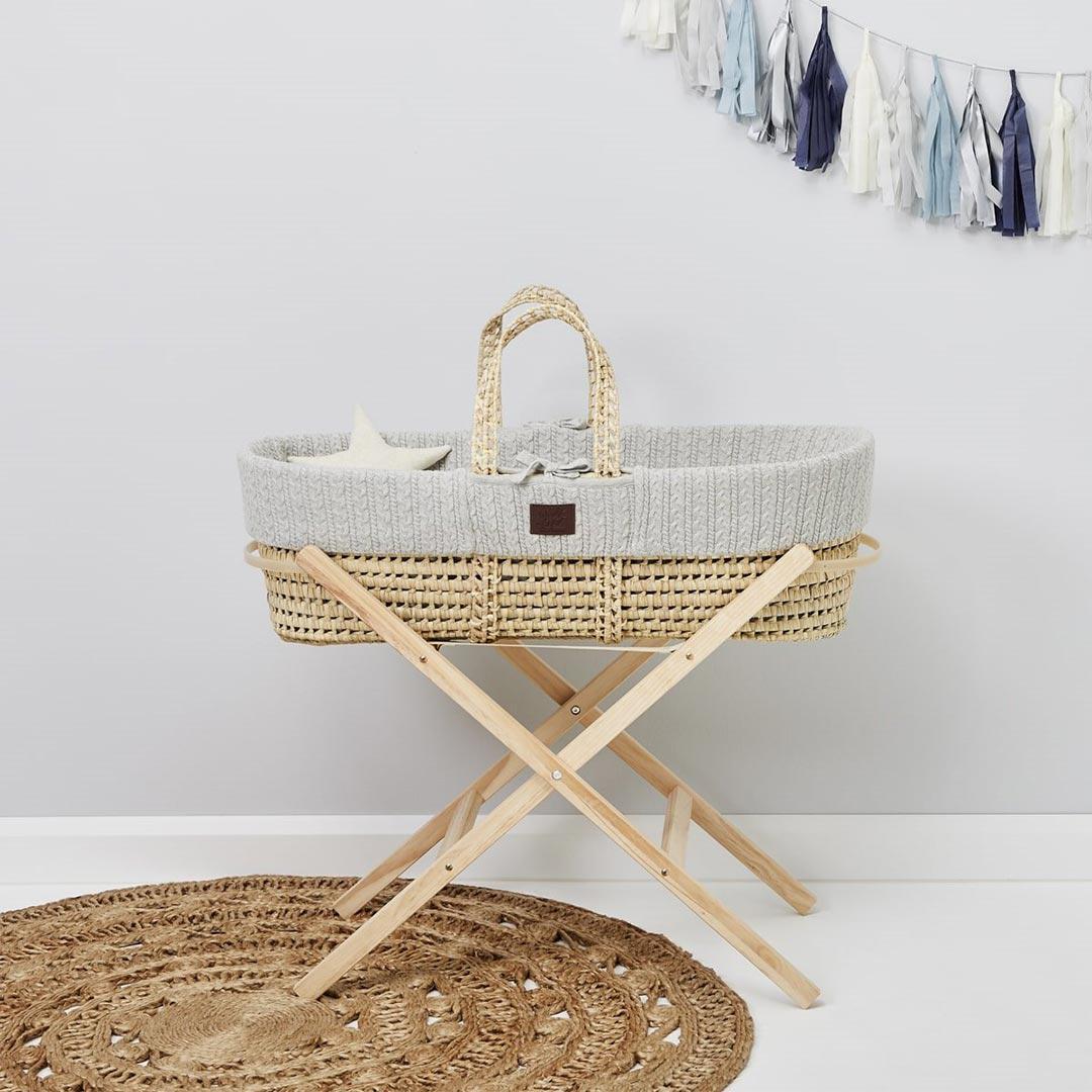 The Little Green Sheep Organic Knitted Moses Basket + Stand Bundle - Image 2