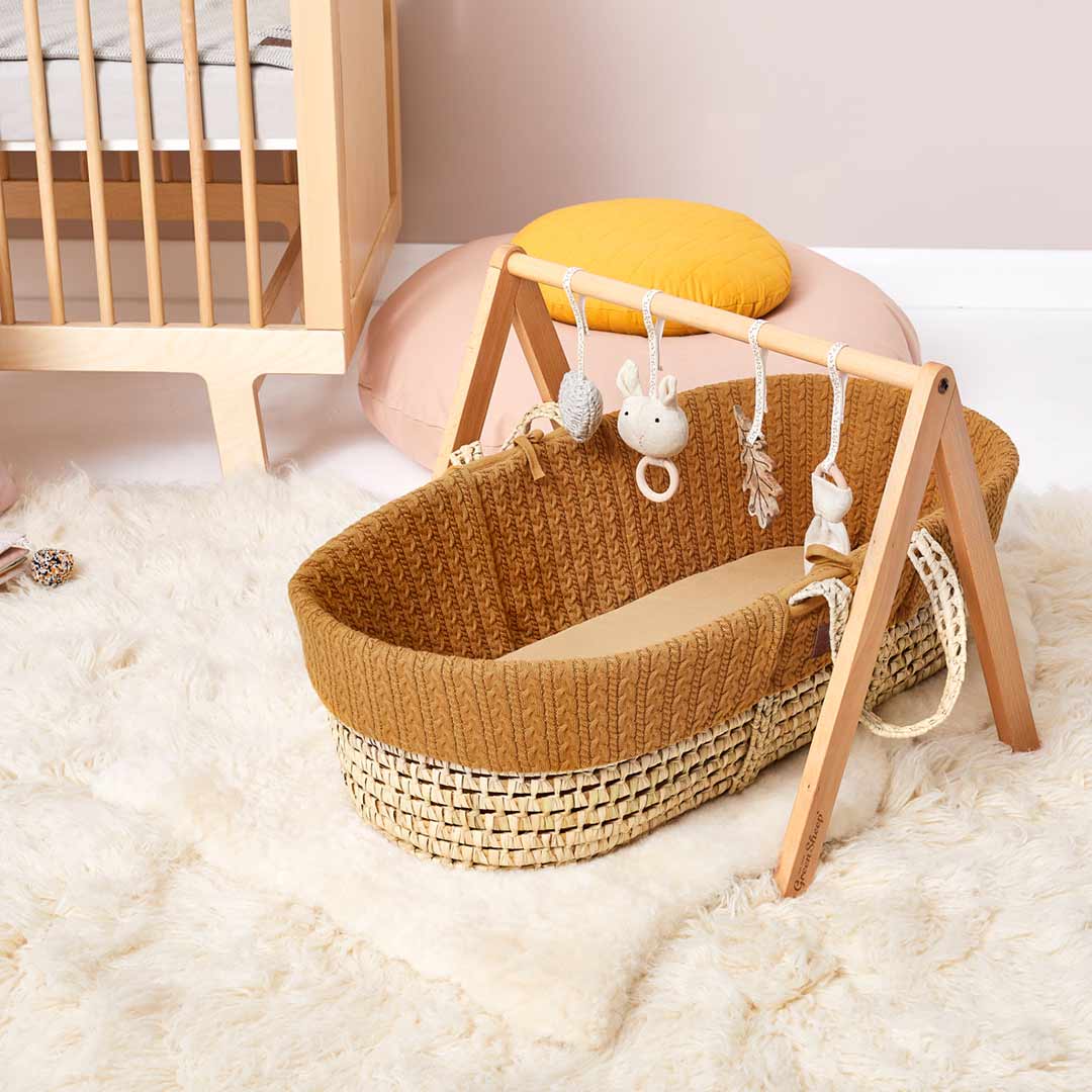 The Little Green Sheep Organic Knitted Moses Basket + Stand Bundle - Image 9