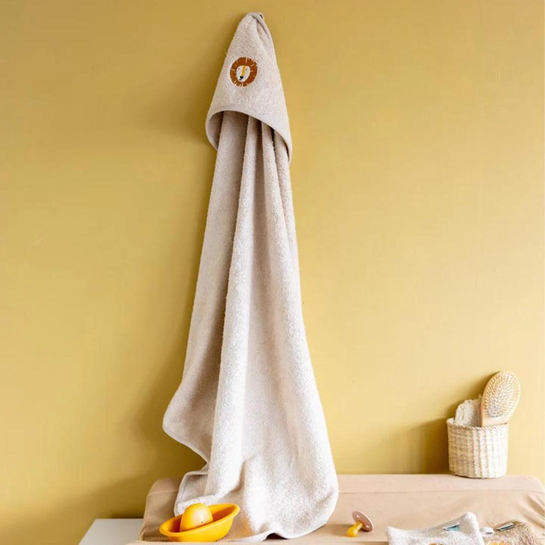 Trixie Hooded Towel - Aura Lion - Image 4