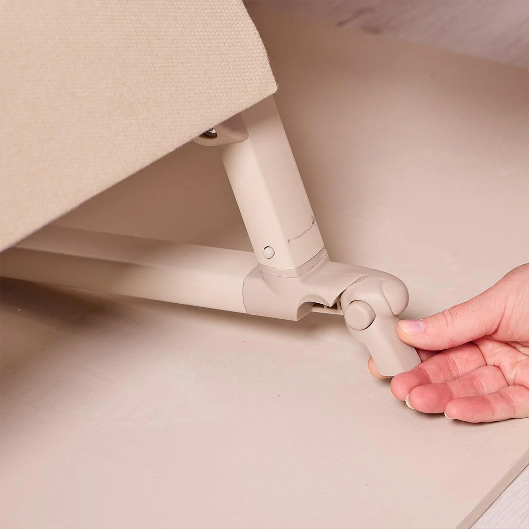 Tutti Bambini Cozee Air 2 Bedside Crib - Toasted Oak / Sand - Image 8