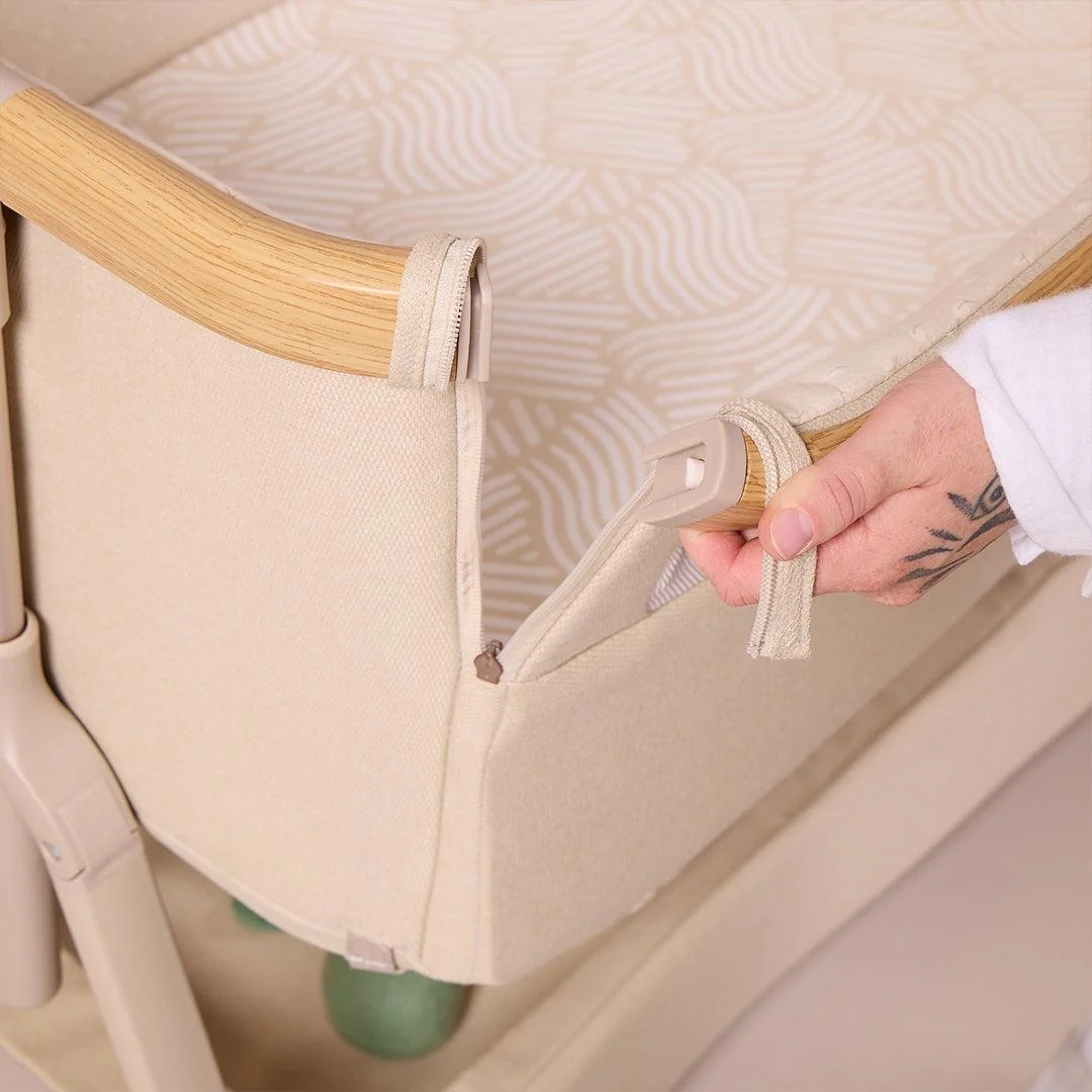 Tutti Bambini Cozee Air 2 Bedside Crib - Toasted Oak / Sand - Image 9