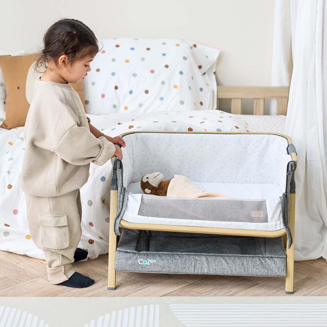 Tutti Bambini Cozee Mini Me Play Crib - Oak/Charcoal - Image 2