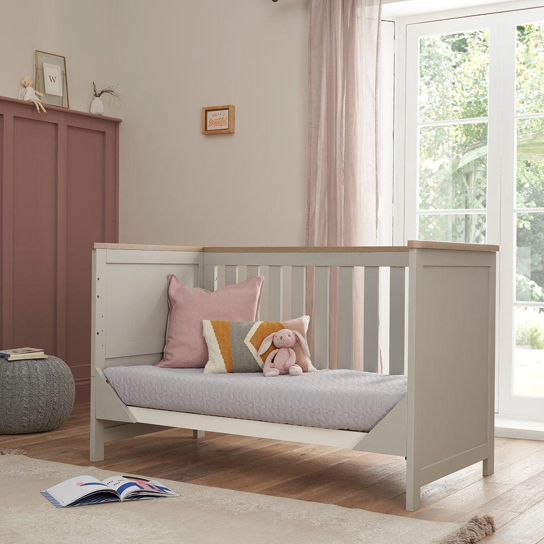 Tutti Bambini Verona Cot Bed - Dove Grey/Oak - Image 3