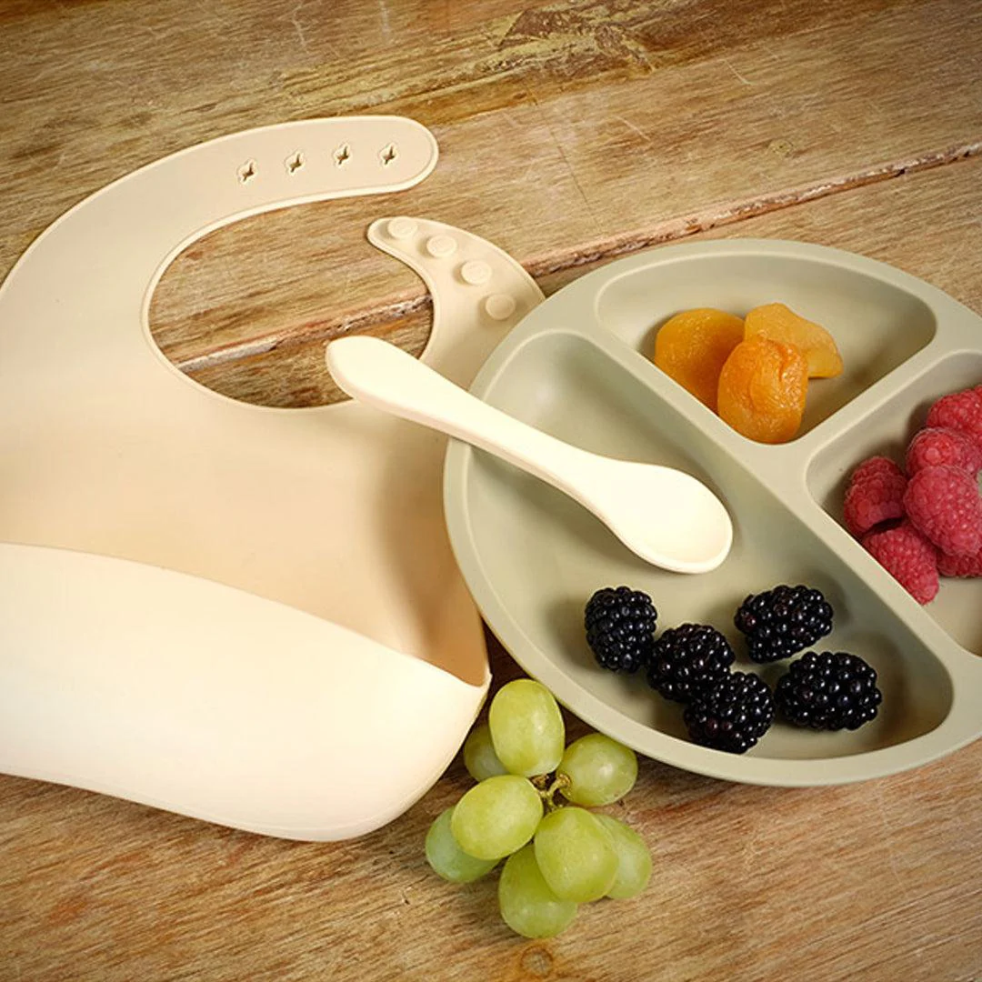 UPPABaby Mealtime Plate, Spoon + Bib Set - Willow/Sand - Image 2